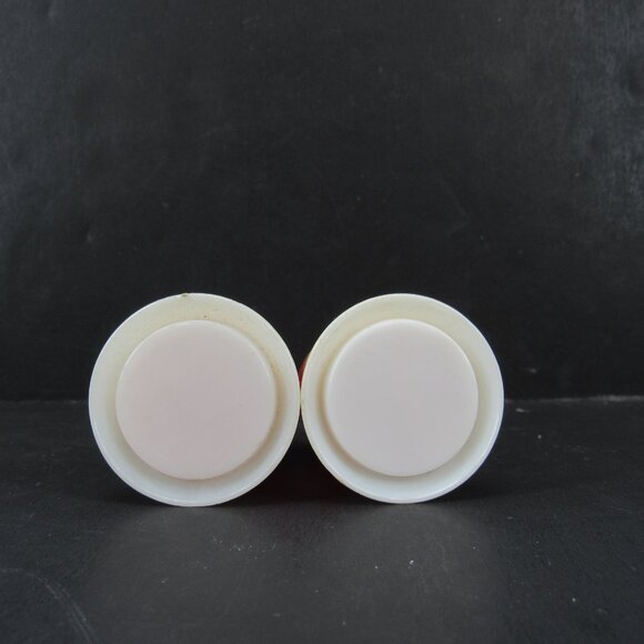 Vintage Washington D.C. U.S. Capitol Salt and Pepper Shakers Plastic 2 1/4" - Picture 7 of 9